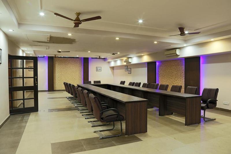 Fabhotel Signature Cyber Park Delhi  Bagian luar foto