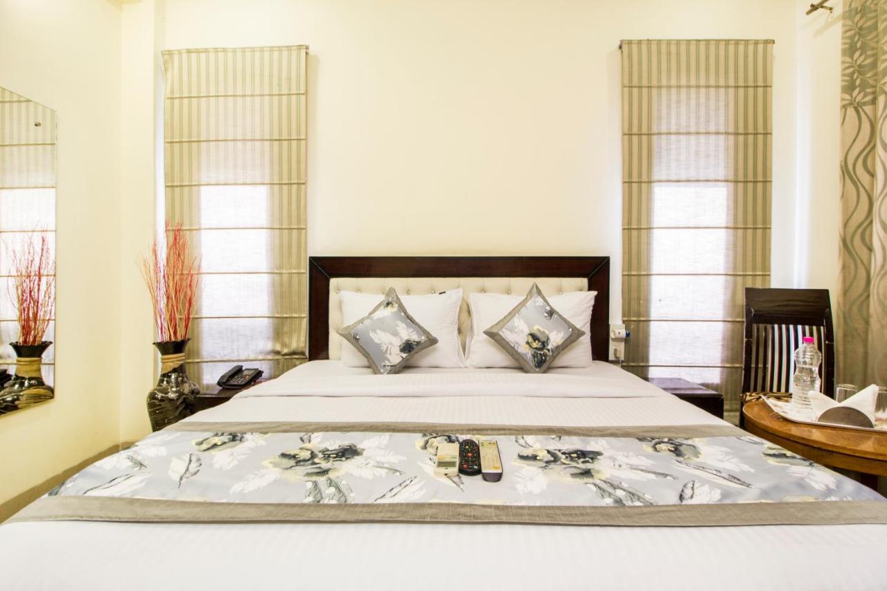 Fabhotel Signature Cyber Park Delhi  Bagian luar foto